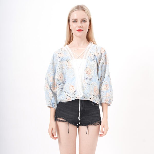Long Sleeves Lace Trim Floral Blouse
