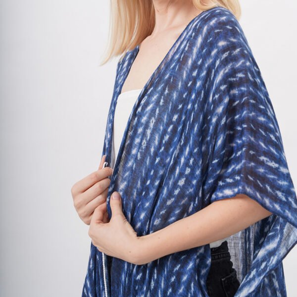 Flowy Stripes Printed Tie Front Kimono - Image 2