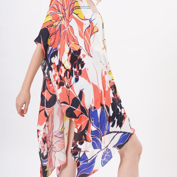 Open Front Flowy Floral Kimono - Image 2