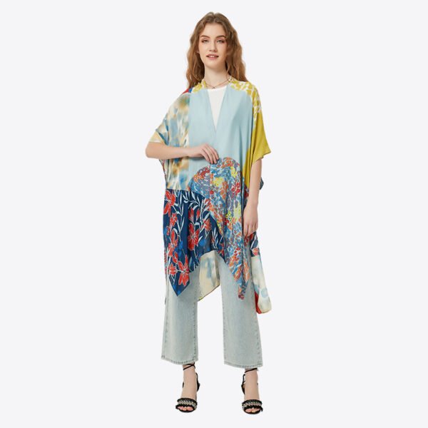 Casual Floral Printed Viscose Kimonos