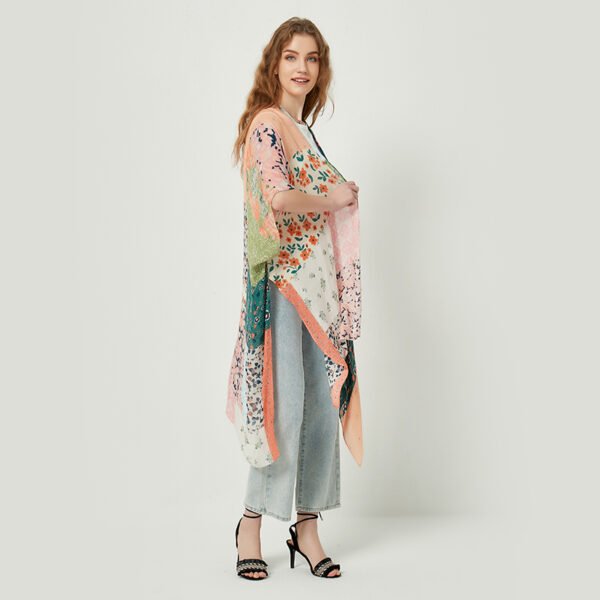 Casual Floral Contrasting Printed Viscose Kimonos - Image 5