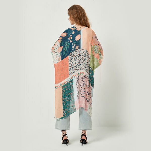 Casual Floral Contrasting Printed Viscose Kimonos - Image 2