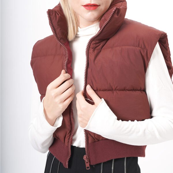 Sleeveless Standard Collar Cropped Padded Gilet - Image 2