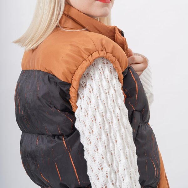 Sleeveless Quilted Cropped Puffer Vest - Image 2