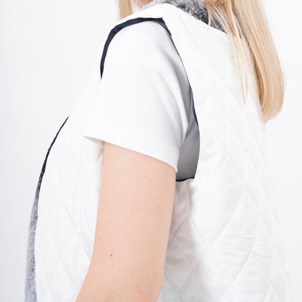 Sleeveless Padded Quilted Cardigan Jacket - Image 2