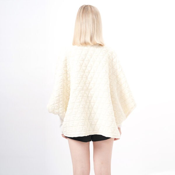 Long Sleeves Diamond Padded Pullover - Image 4